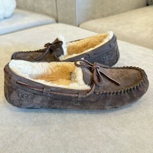 Women’s UGG Slippers Dakota Size 7
